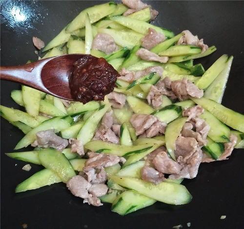 娱乐吃瓜酱夏天开空调,娱乐吃瓜酱教你如何开空调吃瓜两不误