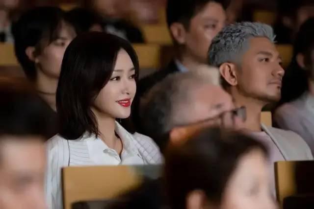 娱乐圈吃瓜真实故事,揭秘那些被隐藏的瓜皮真相