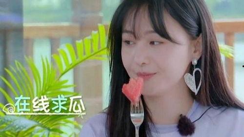 娱乐吃瓜酱和七七